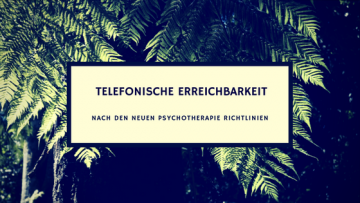 Text telefonische Erreichbarkeit vor Farnpflanzen.